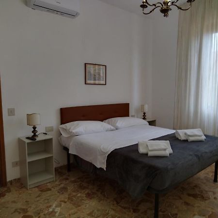 Olimpia Rooms Pisa Esterno foto