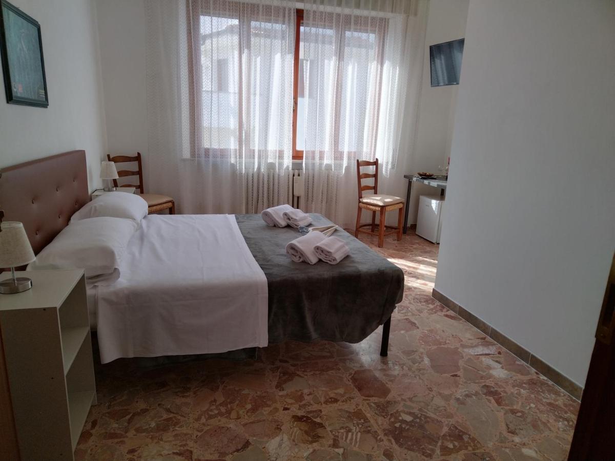 Olimpia Rooms Pisa Esterno foto
