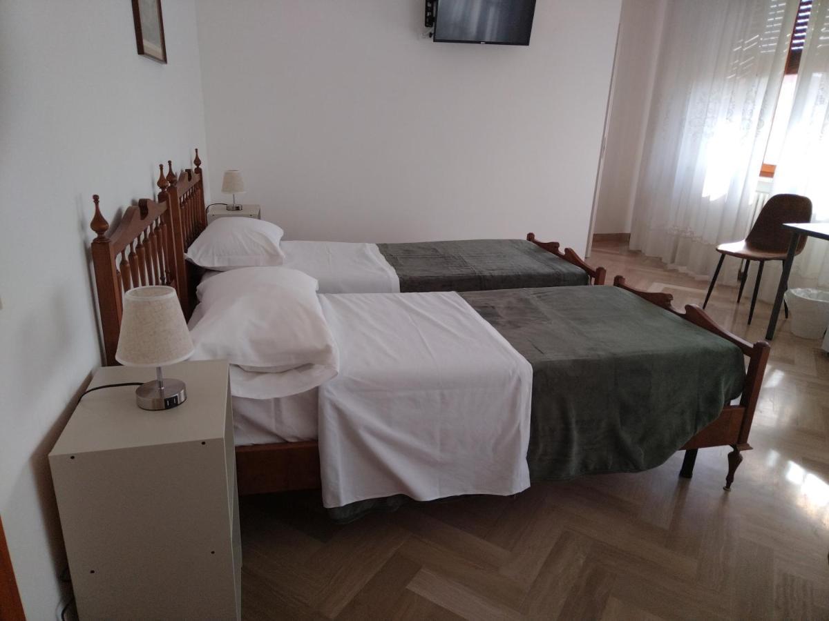 Olimpia Rooms Pisa Esterno foto