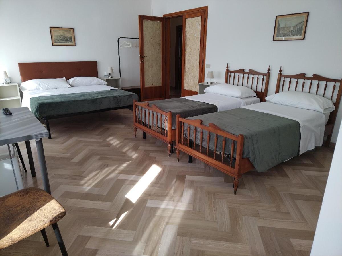 Olimpia Rooms Pisa Esterno foto